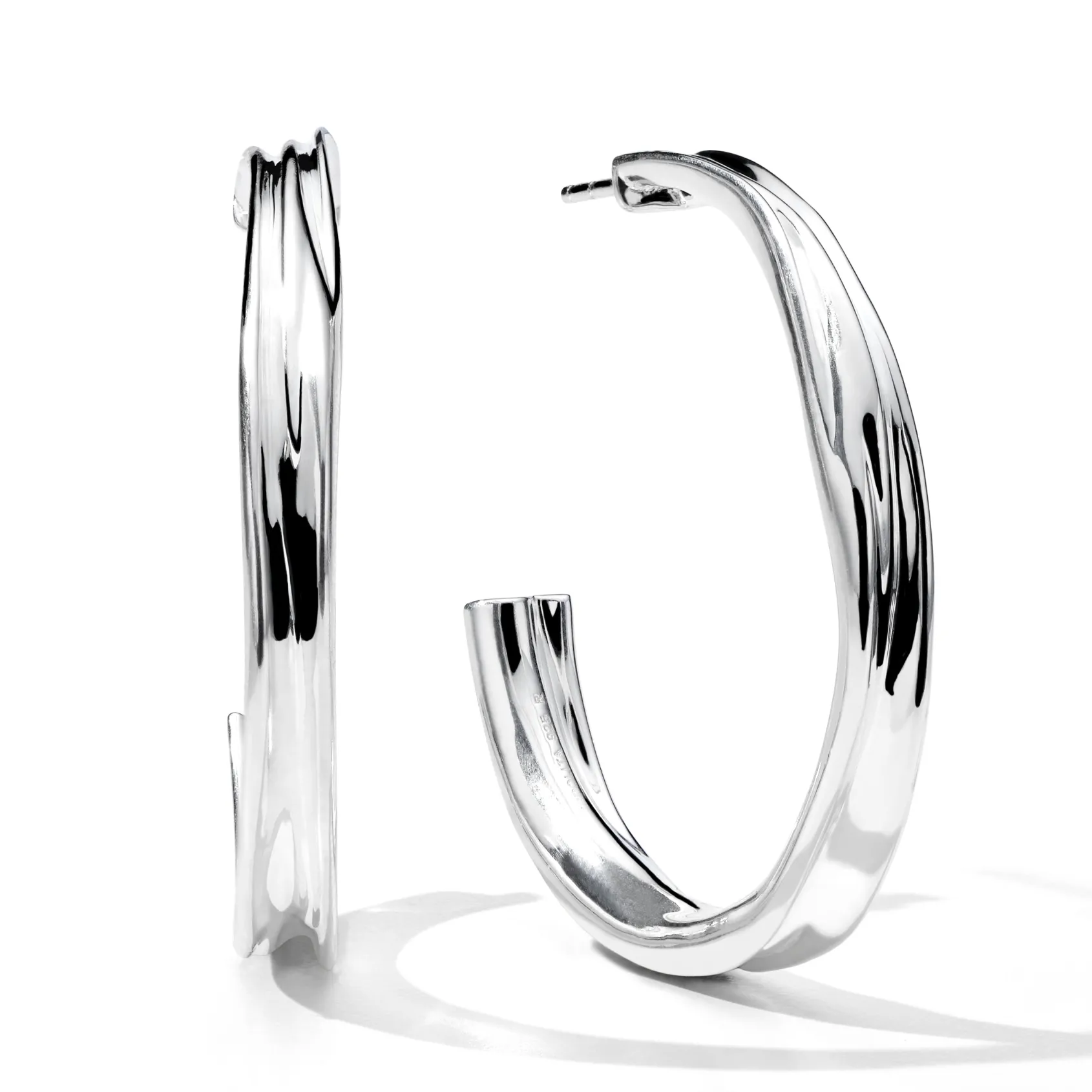 Medium Crush Hoop Earrings