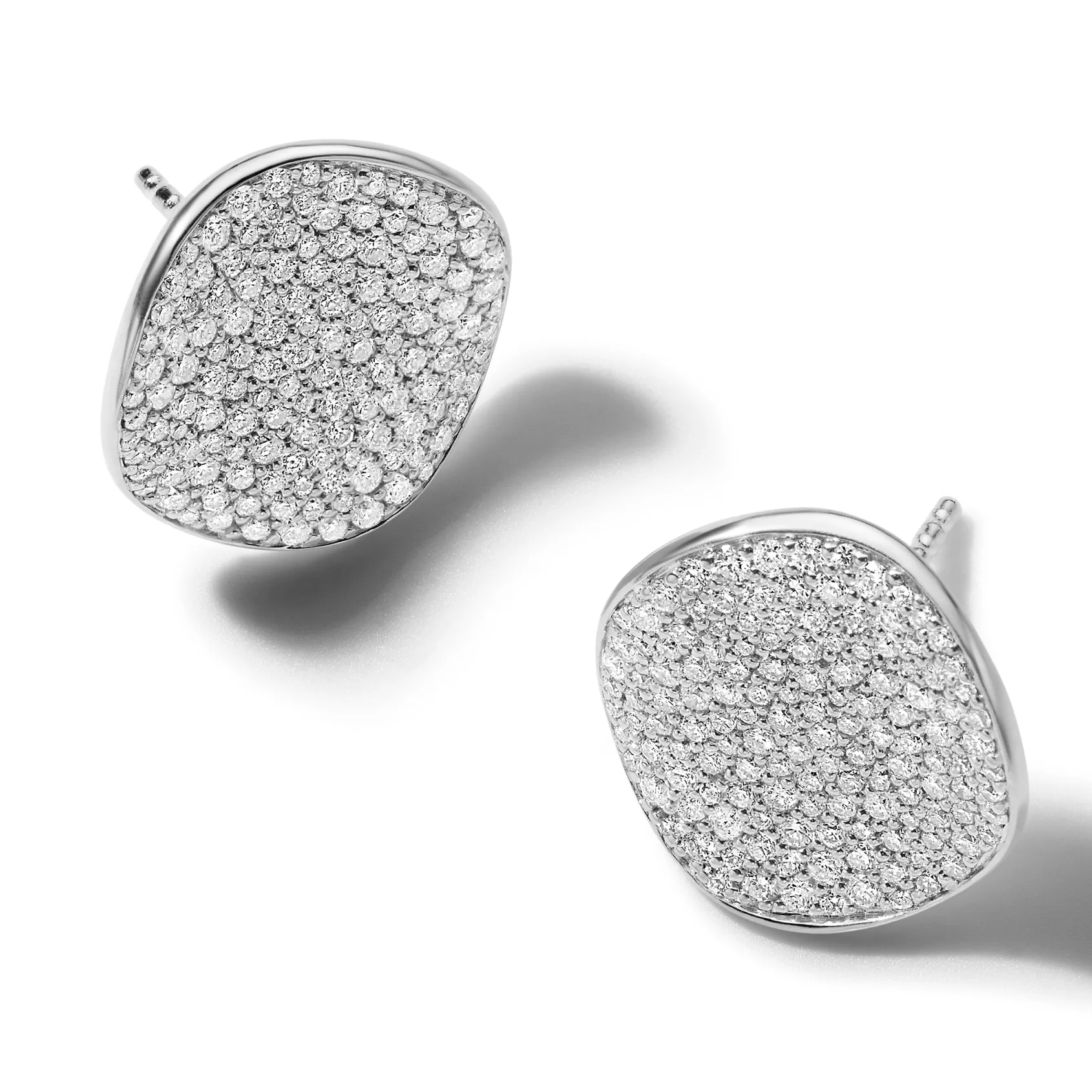 Medium Flower Diamonds Stud Earrings (1.26ctw)
